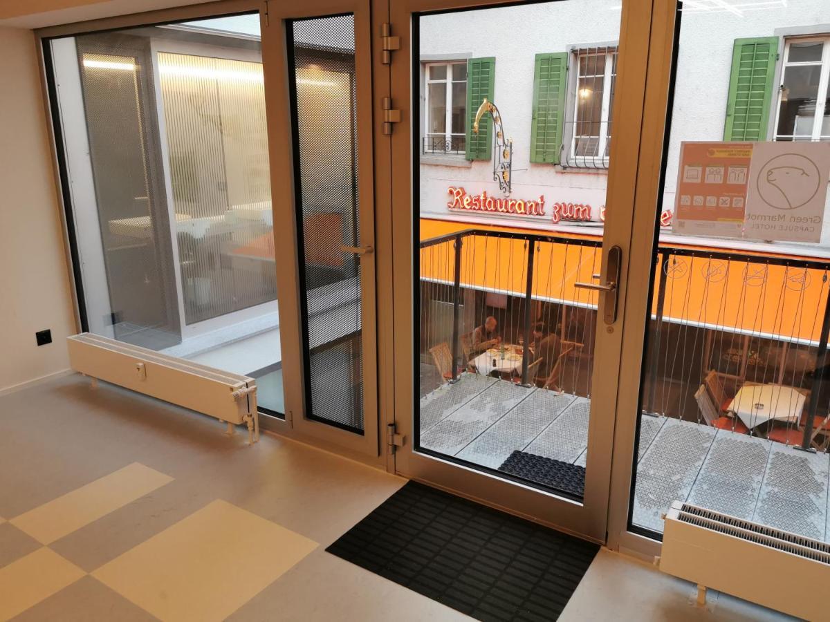 Green Marmot Capsule Hotel Zuerich Екстер'єр фото